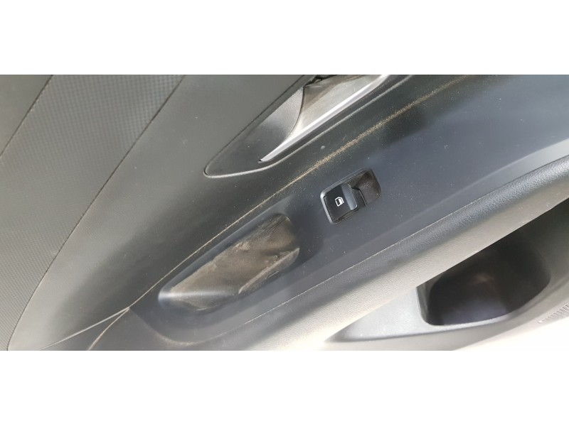 Recambio de juego tapizados / cartoneras para hyundai tucson hybrid referencia OEM IAM 82305N7010NNB 82306N7000NNB 83305N7000NNB