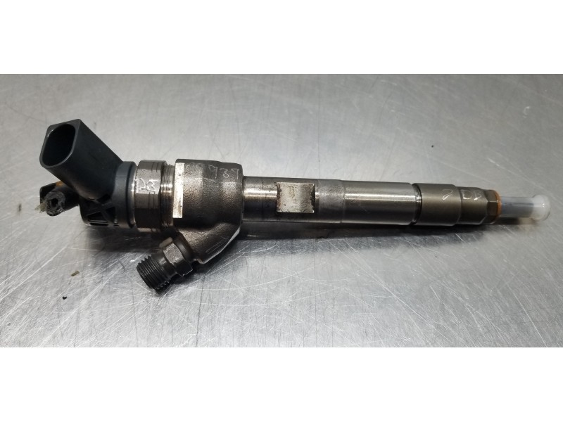 Recambio de inyector para toyota avensis touring sports executive referencia OEM IAM 8514146 0445110613 