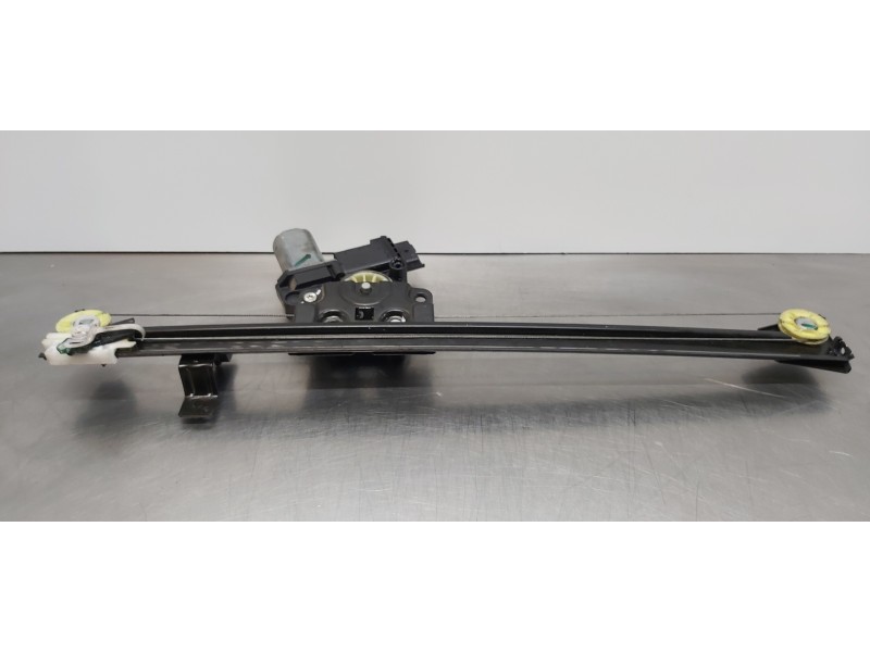 Recambio de elevalunas delantero derecho para peugeot boxer caja cerrada (bat. 3450) (333) hdi (333) referencia OEM IAM 16077071