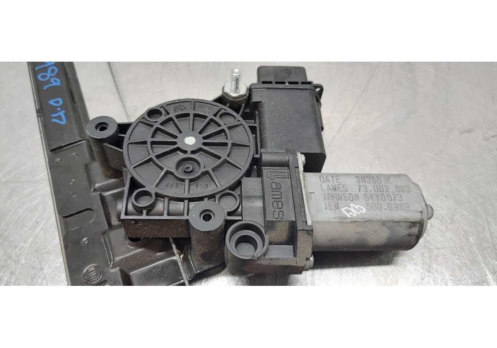 Recambio de elevalunas delantero derecho para peugeot boxer caja cerrada (bat. 3450) (333) hdi (333) referencia OEM IAM 16077071