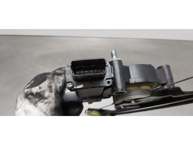 Recambio de elevalunas delantero derecho para peugeot boxer caja cerrada (bat. 3450) (333) hdi (333) referencia OEM IAM 16077071