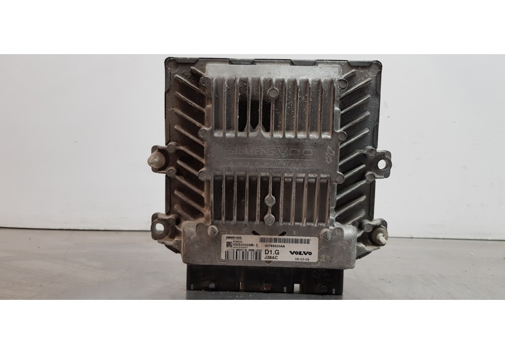 Recambio de centralita motor uce para volvo v50 familiar 2.0 d kinetic referencia OEM IAM 30785520AA  