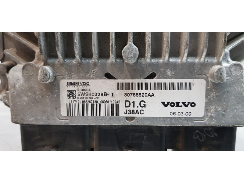 Recambio de centralita motor uce para volvo v50 familiar 2.0 d kinetic referencia OEM IAM 30785520AA  