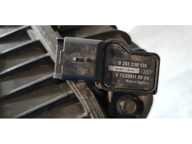 Recambio de colector admision para peugeot 308 confort referencia OEM IAM 0261230136  