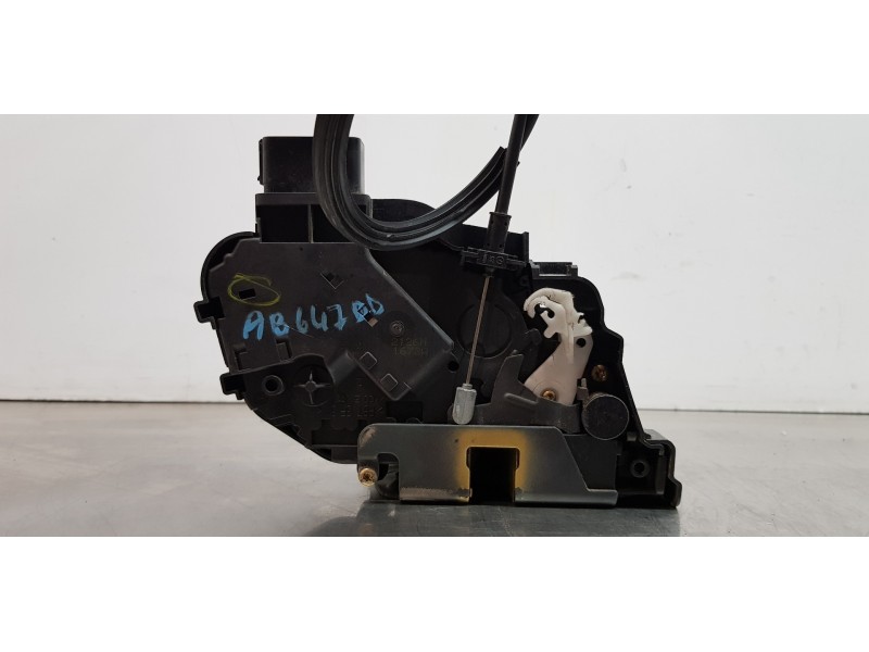 Recambio de cerradura puerta delantera derecha para volvo v50 familiar 2.0 d kinetic referencia OEM IAM 30753664   Recambio de cerradura puerta delantera derecha para volvo v50 familiar 2.0 d kinetic referencia OEM IAM 30753664