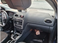 ford focus berlina (cap) del año 2005 2