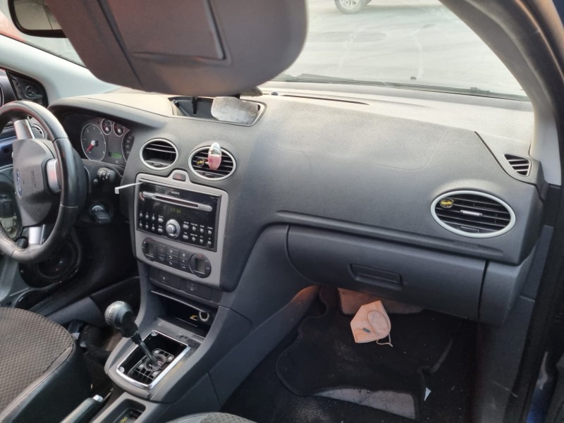 ford focus berlina (cap) del año 2005