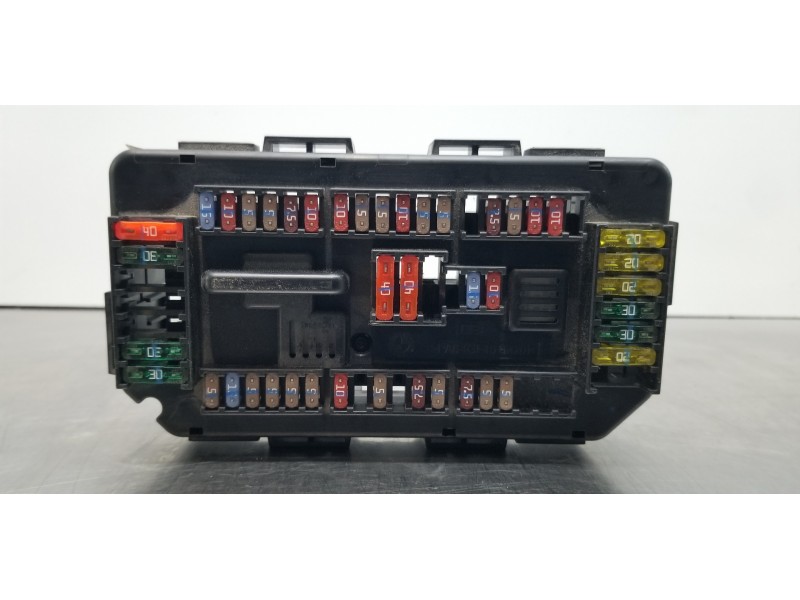 Recambio de caja reles / fusibles para bmw serie 1 lim. (f20) 118d xdrive referencia OEM IAM 61149224879  