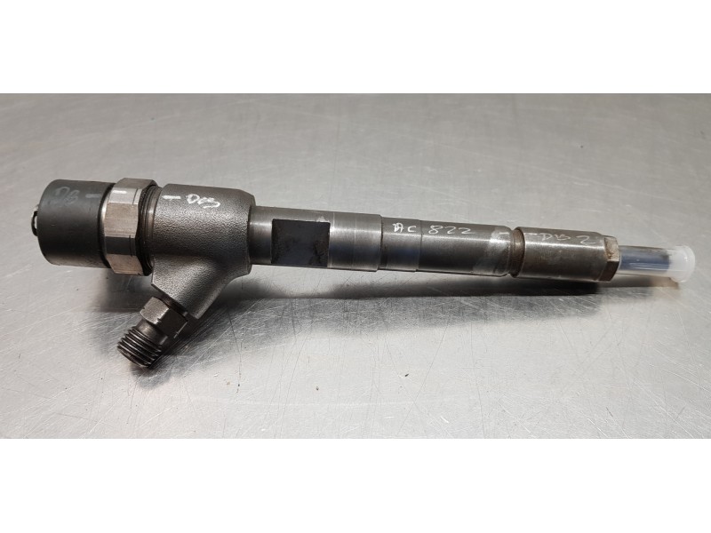 Recambio de inyector para fiat fiorino básico referencia OEM IAM 0445110083   Recambio de inyector para fiat fiorino básico referencia OEM IAM 0445110083