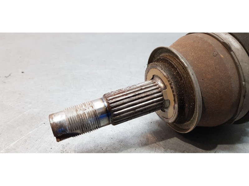 Recambio de transmision delantera derecha para opel mokka selective referencia OEM IAM 94560848  