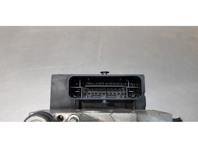 Recambio de abs para citroen c5 berlina exclusive referencia OEM IAM 9674804480  