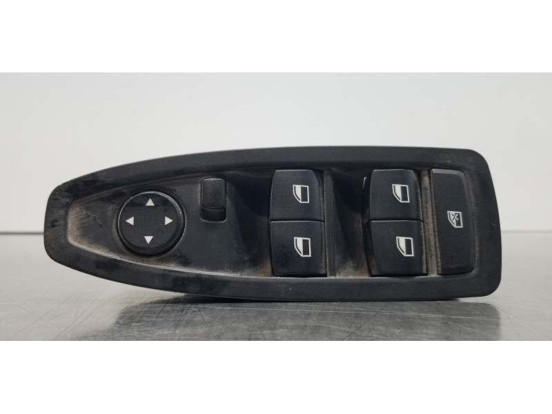 Recambio de mando elevalunas delantero izquierdo para bmw serie 1 lim. (f20) 118d xdrive referencia OEM IAM 61319208109 9208109 