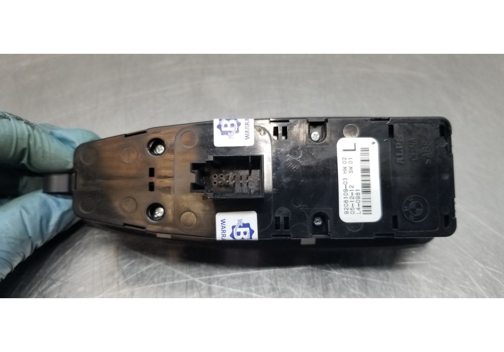 Recambio de mando elevalunas delantero izquierdo para bmw serie 1 lim. (f20) 118d xdrive referencia OEM IAM 61319208109 9208109 