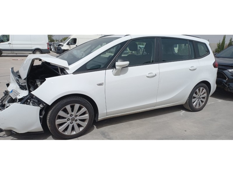 opel zafira tourer del año 2013