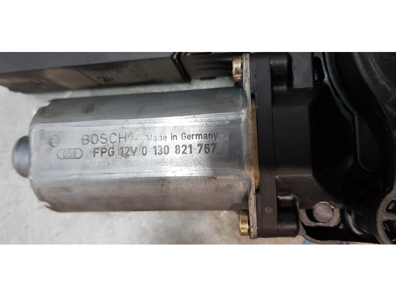 Recambio de elevalunas delantero izquierdo para peugeot 307 (s1) xs referencia OEM IAM 9634457580   Recambio de elevalunas delantero izquierdo para peugeot 307 (s1) xs referencia OEM IAM 9634457580