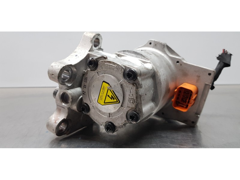 Recambio de bomba aceite para hyundai tucson hybrid referencia OEM IAM 461203D900  