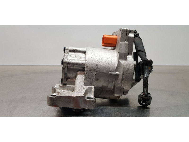 Recambio de bomba aceite para hyundai tucson hybrid referencia OEM IAM 461203D900  