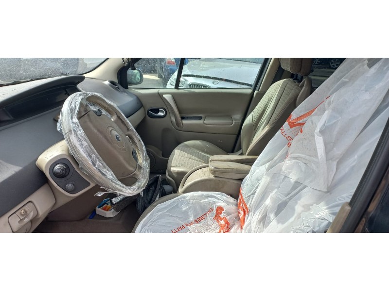 renault scenic ii del año 2004