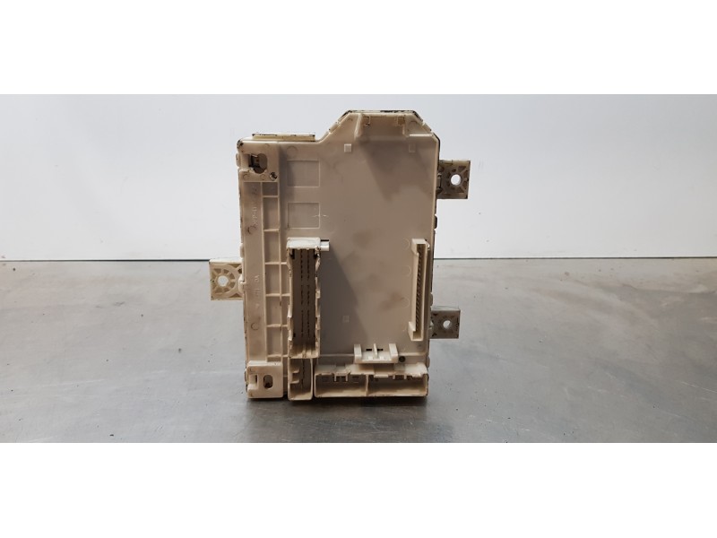 Recambio de caja reles / fusibles para mitsubishi colt berlina 5 (z) cleartec inform referencia OEM IAM MN108319   Recambio de caja reles / fusibles para mitsubishi colt berlina 5 (z) cleartec inform referencia OEM IAM MN108319