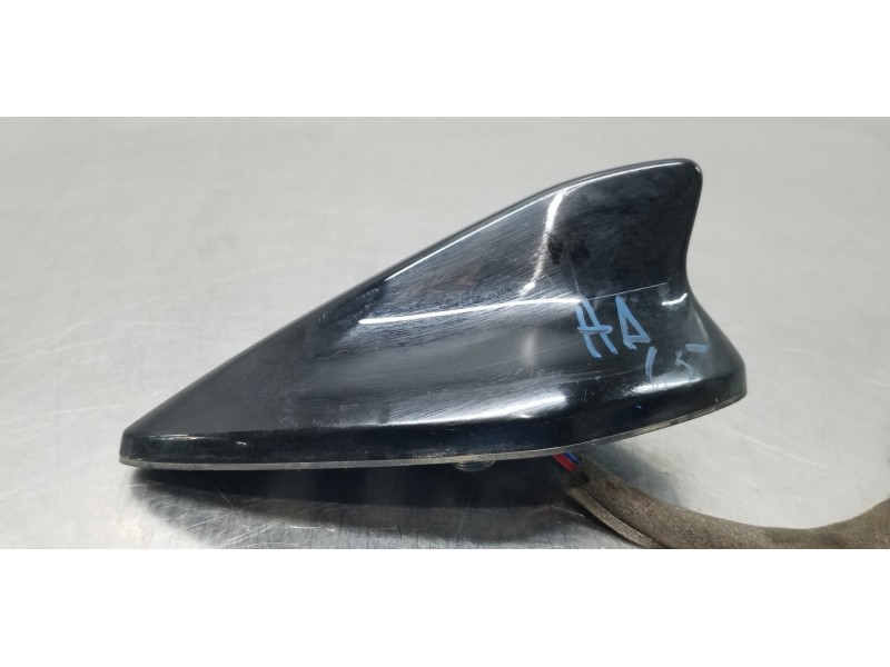 Recambio de antena para hyundai tucson klass referencia OEM IAM 96210N7400EB  