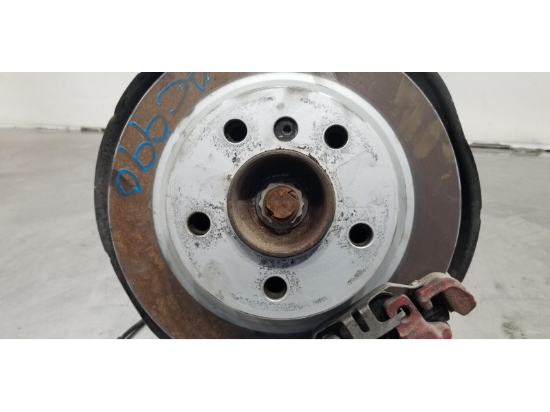 Recambio de mangueta trasera derecha para bmw serie 1 lim. (f20) 118d xdrive referencia OEM IAM 33326792516  