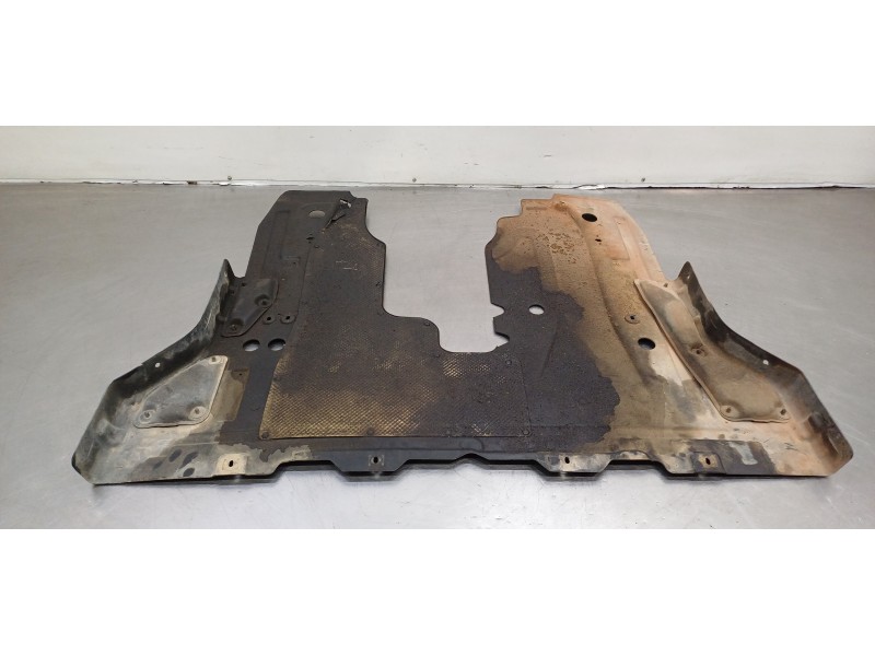 Recambio de cubrecarter para chevrolet cruze lt referencia OEM IAM    Recambio de cubrecarter para chevrolet cruze lt referencia OEM IAM