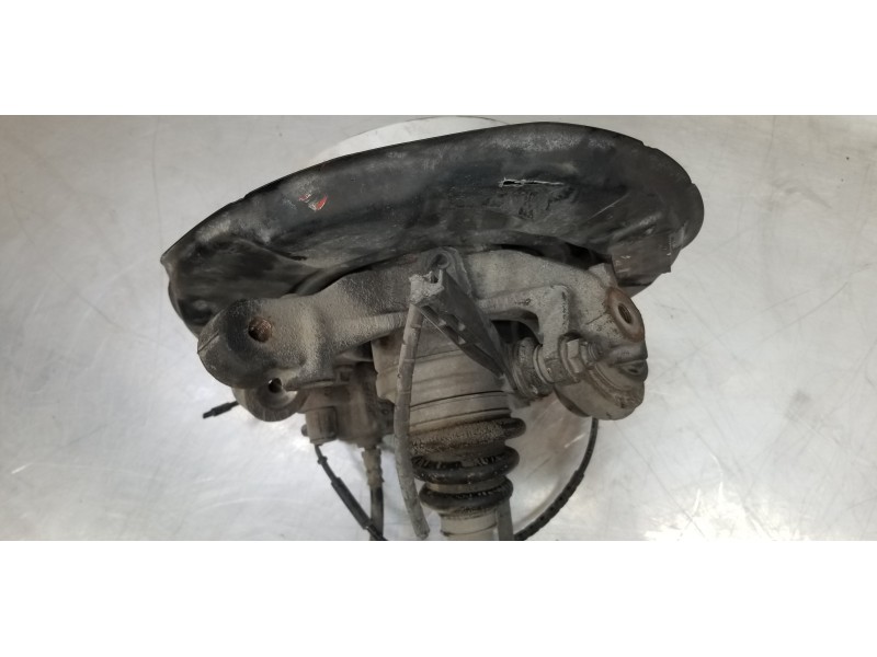 Recambio de mangueta trasera derecha para bmw serie 1 lim. (f20) 118d xdrive referencia OEM IAM 33326792516  