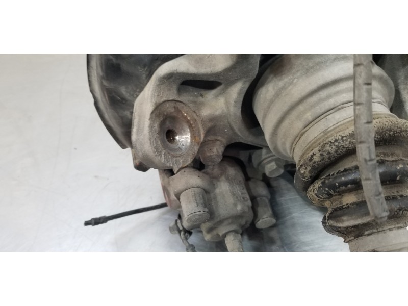 Recambio de mangueta trasera derecha para bmw serie 1 lim. (f20) 118d xdrive referencia OEM IAM 33326792516  