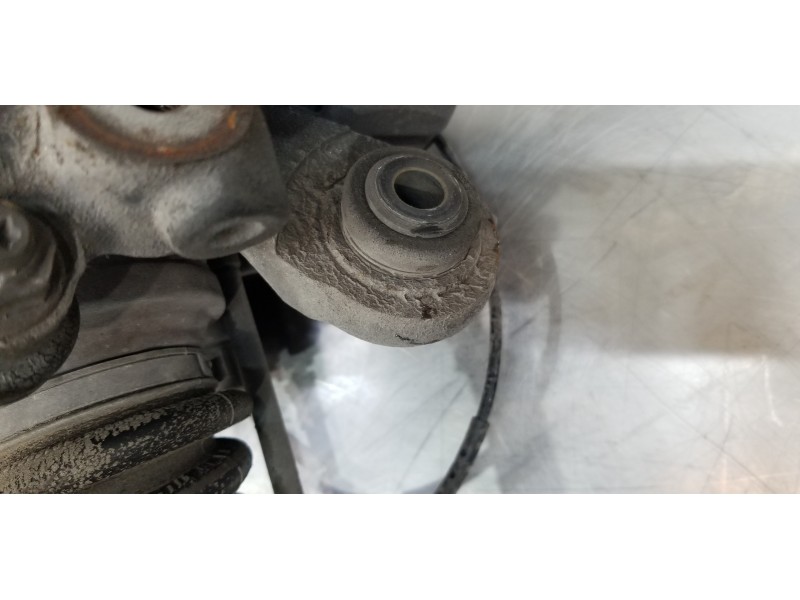 Recambio de mangueta trasera derecha para bmw serie 1 lim. (f20) 118d xdrive referencia OEM IAM 33326792516  