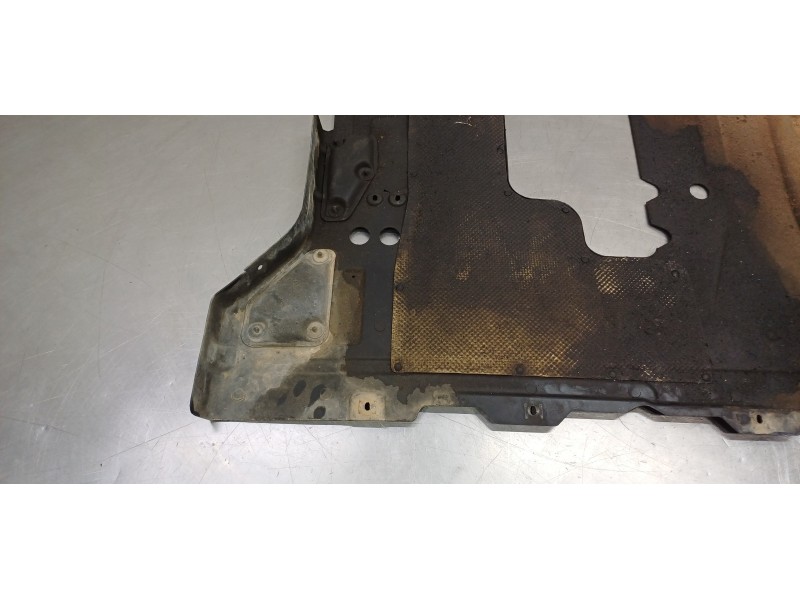 Recambio de cubrecarter para chevrolet cruze lt referencia OEM IAM    Recambio de cubrecarter para chevrolet cruze lt referencia OEM IAM