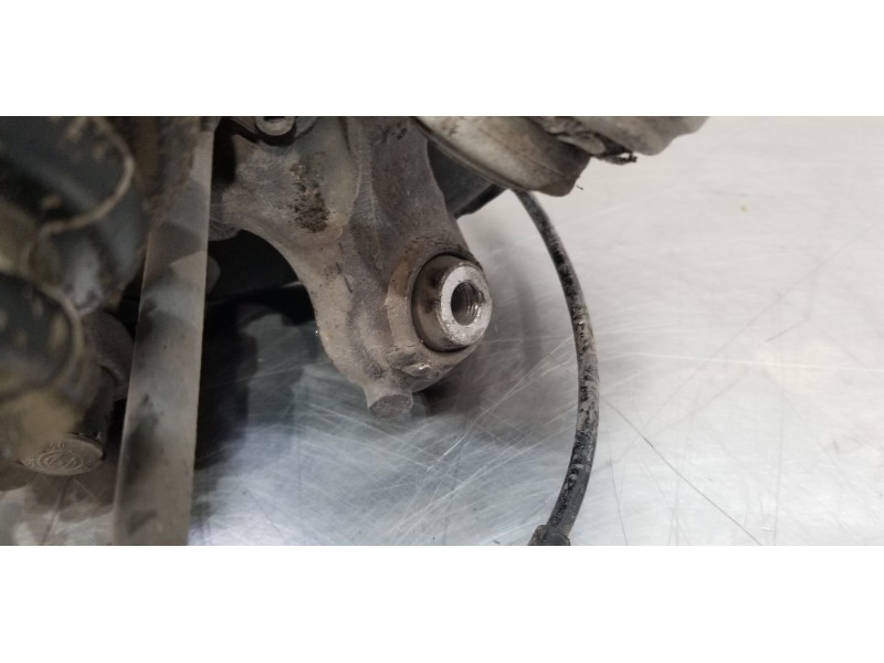 Recambio de mangueta trasera derecha para bmw serie 1 lim. (f20) 118d xdrive referencia OEM IAM 33326792516  