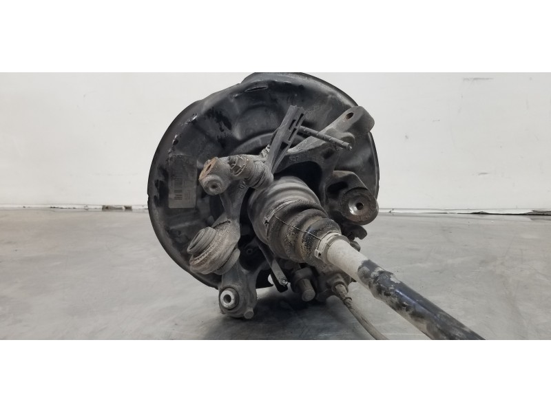 Recambio de mangueta trasera izquierda para bmw serie 1 lim. (f20) 118d xdrive referencia OEM IAM 33326792515  