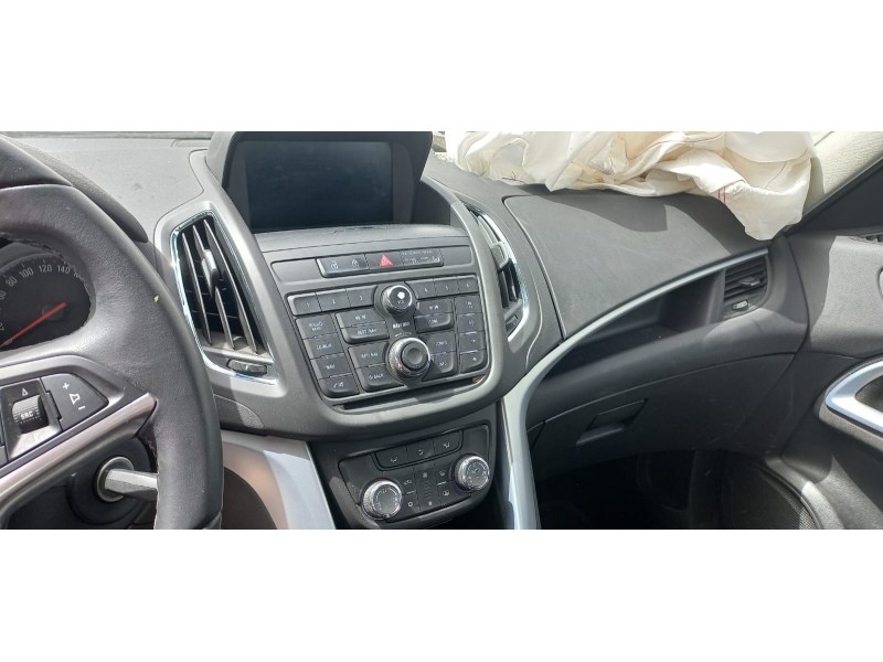 opel zafira tourer del año 2013