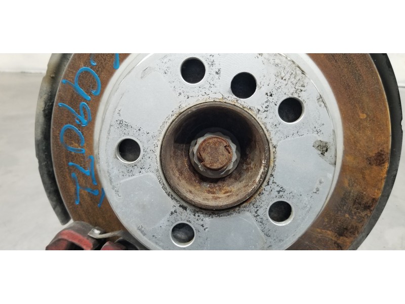 Recambio de mangueta trasera izquierda para bmw serie 1 lim. (f20) 118d xdrive referencia OEM IAM 33326792515  