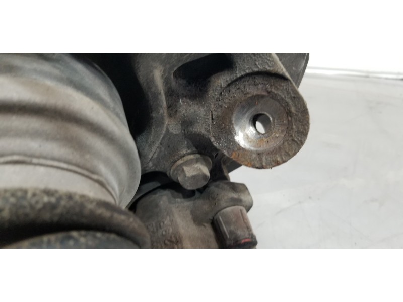 Recambio de mangueta trasera izquierda para bmw serie 1 lim. (f20) 118d xdrive referencia OEM IAM 33326792515  