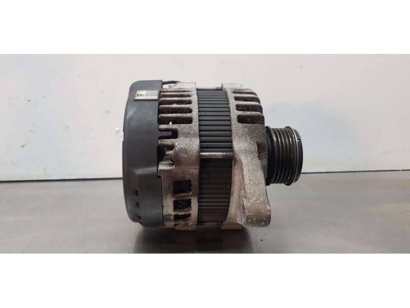Recambio de alternador para kia carens ( ) business referencia OEM IAM 373002A900  