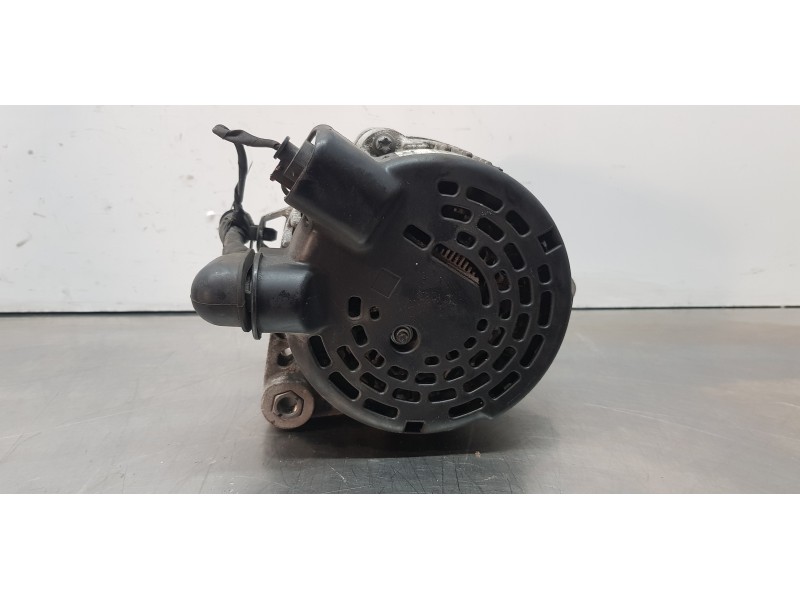 Recambio de alternador para kia carens ( ) business referencia OEM IAM 373002A900  