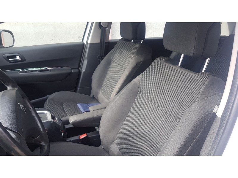 peugeot 5008 del año 2016