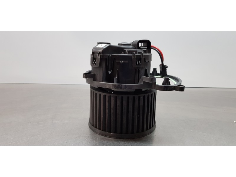 Recambio de motor calefaccion para renault scenic iv edition one referencia OEM IAM 272109102R T911738 