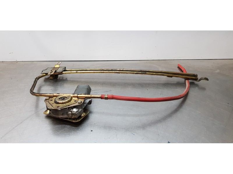 Recambio de elevalunas delantero izquierdo para mercedes vito (w638) combi 110 d euro 2 (638.174) referencia OEM IAM   