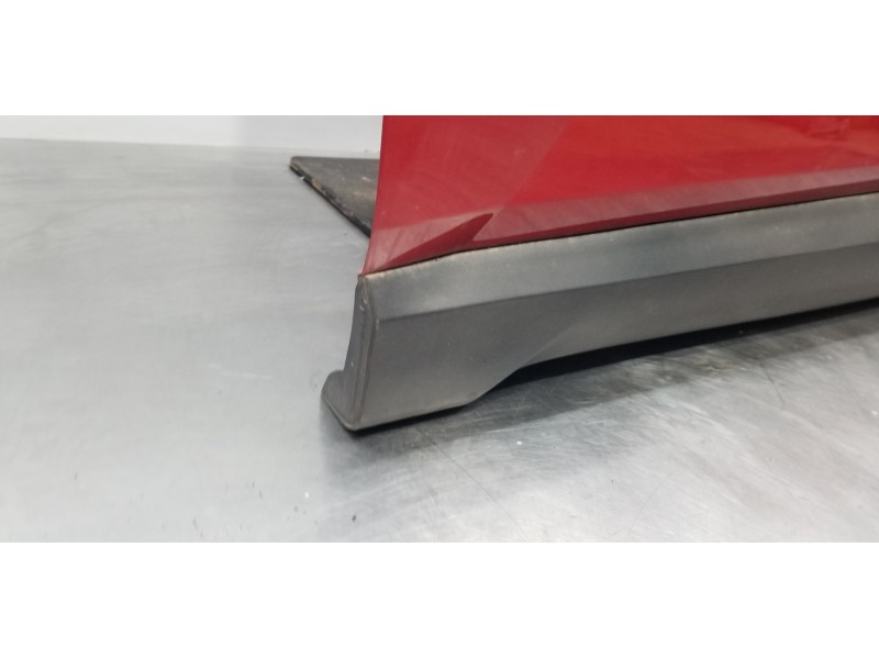 Recambio de puerta delantera izquierda para hyundai tucson klass referencia OEM IAM 76003N7005  