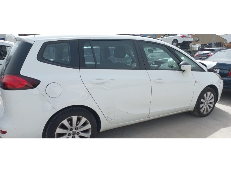 opel zafira tourer del año 2013