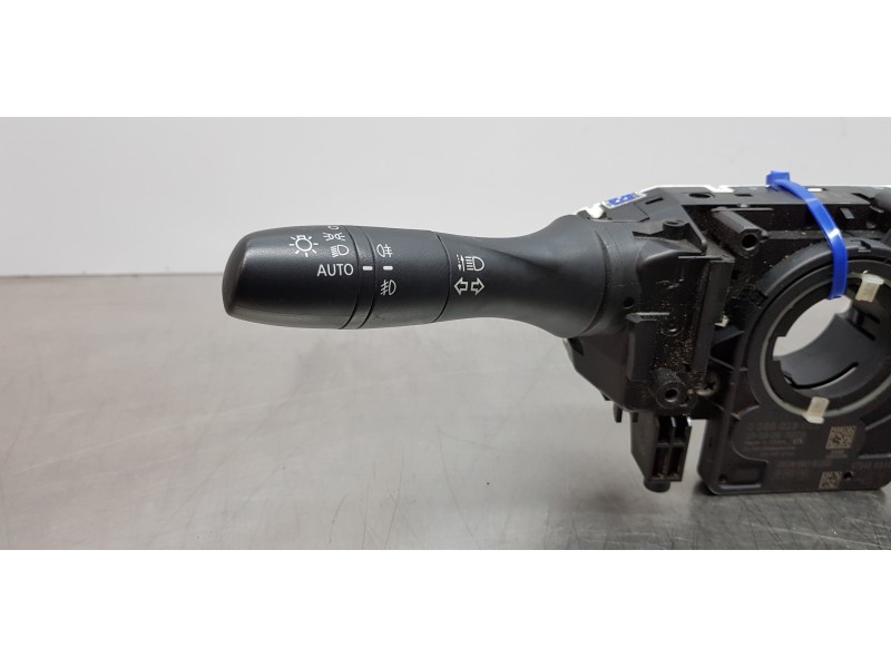 Recambio de mando multifuncion para nissan x-trail (t32) acenta 4x4 referencia OEM IAM 255604CB5A  