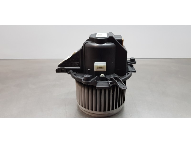 Recambio de motor calefaccion para citroen c4 grand picasso feel referencia OEM IAM 1609690280  