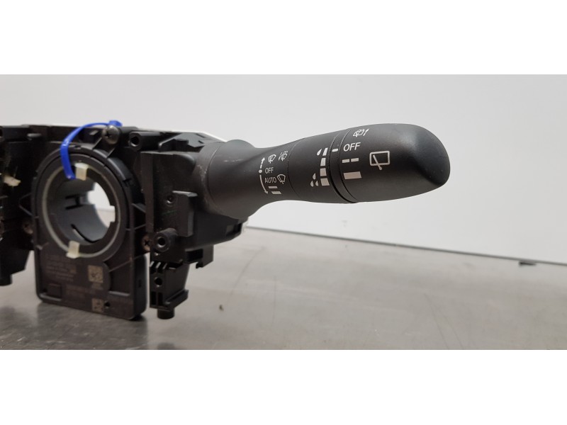 Recambio de mando multifuncion para nissan x-trail (t32) acenta 4x4 referencia OEM IAM 255604CB5A  