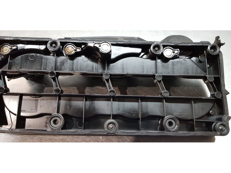 Recambio de tapa balancines para audi a4 ber. (b8) básico referencia OEM IAM 03L103469L   Recambio de tapa balancines para audi a4 ber. (b8) básico referencia OEM IAM 03L103469L