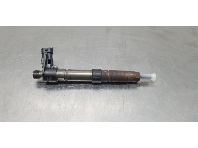 Recambio de inyector para ford mondeo ber. (ca2) titanium (09.2010) referencia OEM IAM 9687454380 0445115087 