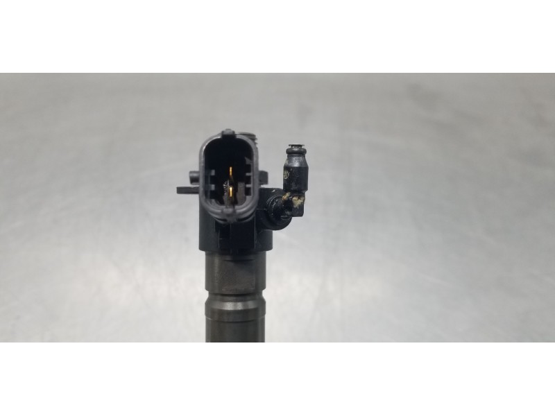 Recambio de inyector para ford mondeo ber. (ca2) titanium (09.2010) referencia OEM IAM 9687454380 0445115087 