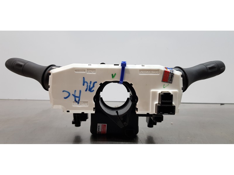 Recambio de mando multifuncion para nissan x-trail (t32) acenta 4x4 referencia OEM IAM 255604CB5A  