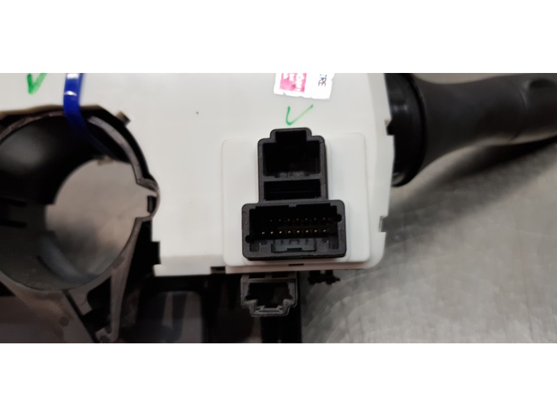 Recambio de mando multifuncion para nissan x-trail (t32) acenta 4x4 referencia OEM IAM 255604CB5A  